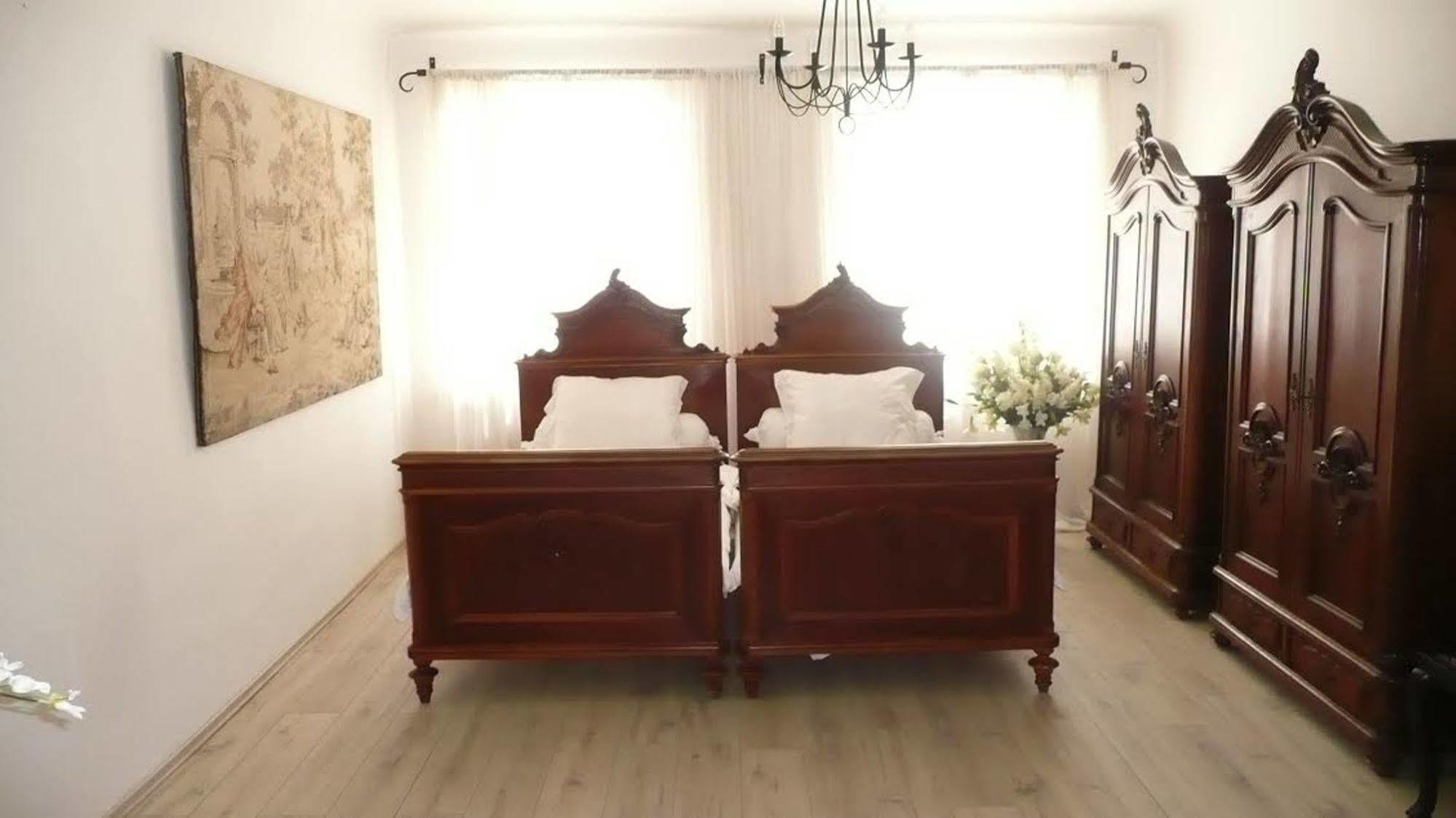 Apartment Dum U Cerneho Beranka Прага Екстер'єр фото